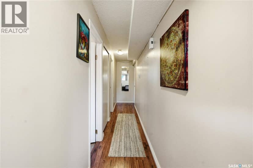 2525 McPherson AVENUE — photo 39 of 40