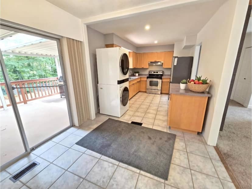 10992 132A STREET, Surrey, photo 4