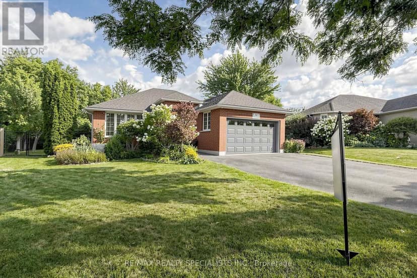 14 Kimberly Court — photo 1 of 35