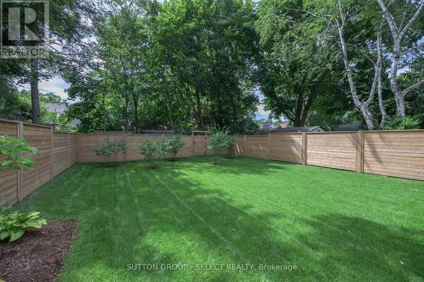 345 Tecumseh Avenue E — photo 32 of 38