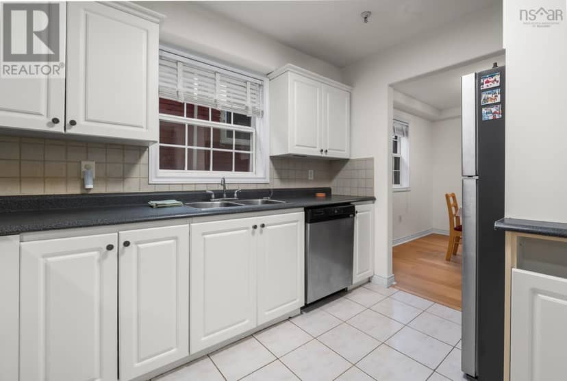 5224B Harvey Street — photo 18 of 37