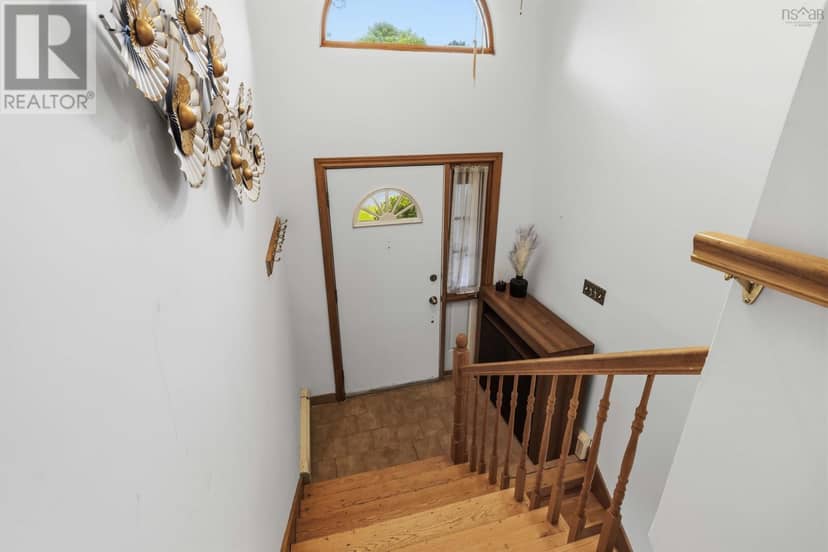 89 Clayton Park Drive — photo 4 of 38