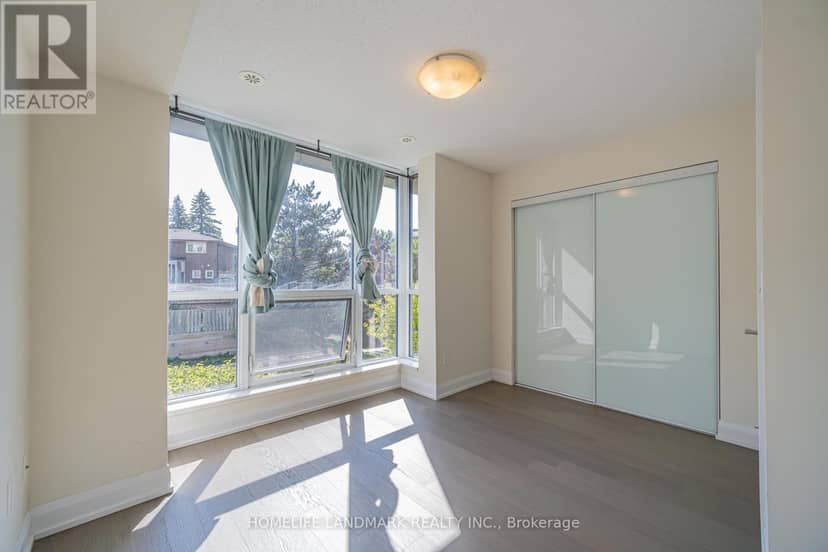 TH12 - 18 Graydon Hall Drive — photo 15 of 25