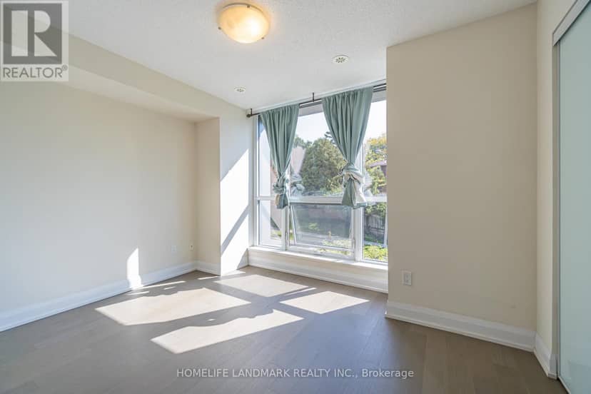 TH12 - 18 Graydon Hall Drive — photo 13 of 25