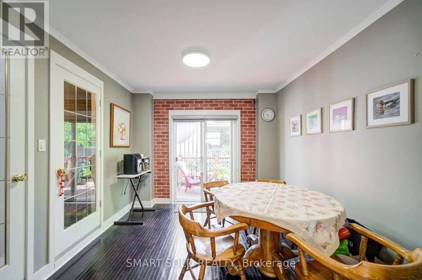 4096 Broughton Avenue — photo 10 of 29