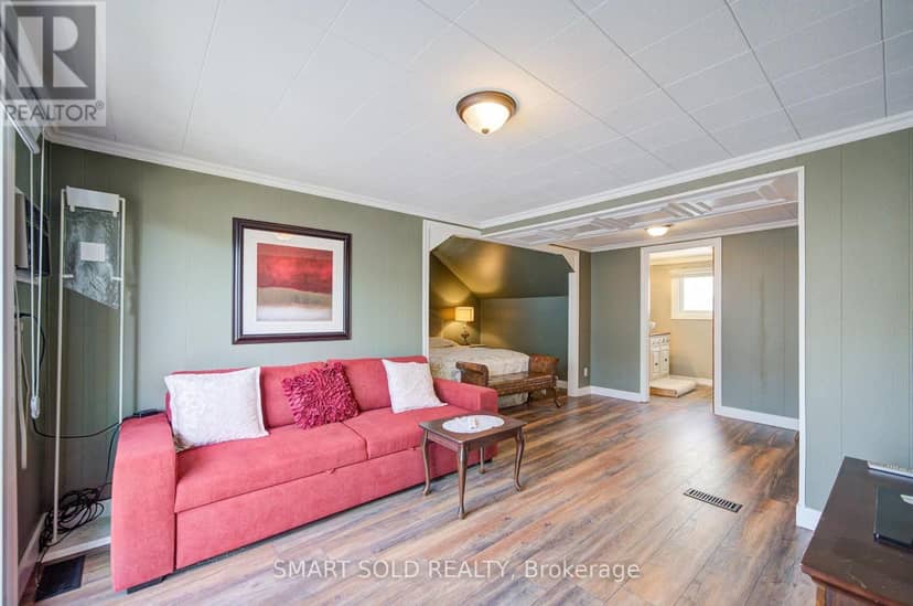 4096 Broughton Avenue — photo 17 of 29