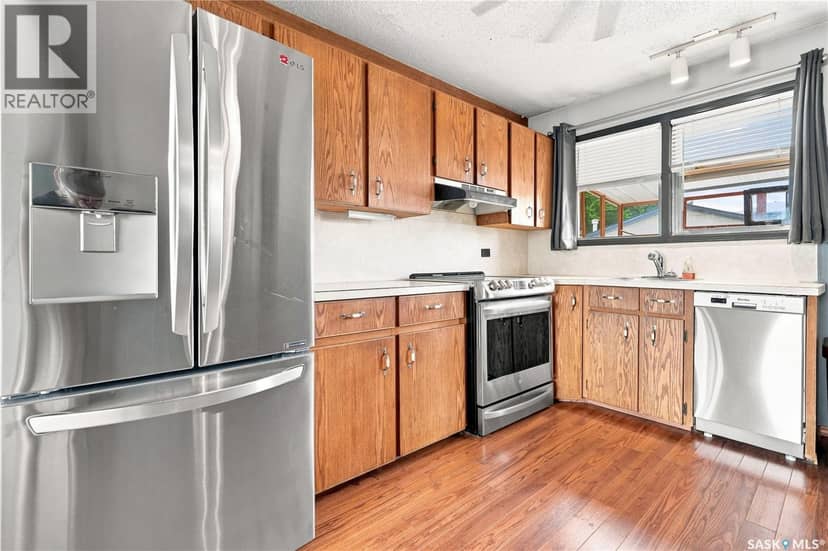 1016 Hastings STREET — photo 8 of 40