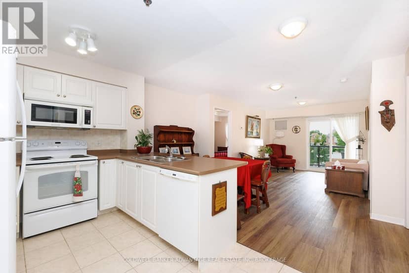 1208 - 330 Prince Charles Drive S, Welland, photo 2