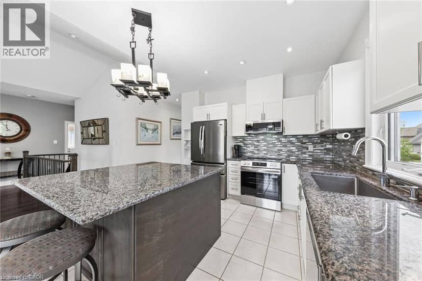 43 ALLEGRA Drive — photo 14 of 31