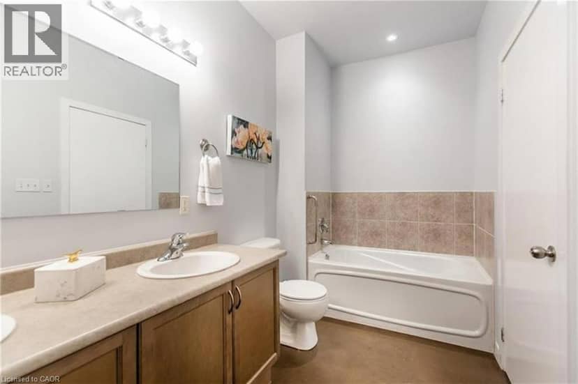 66 BAY Street Unit# 106 — photo 16 of 23