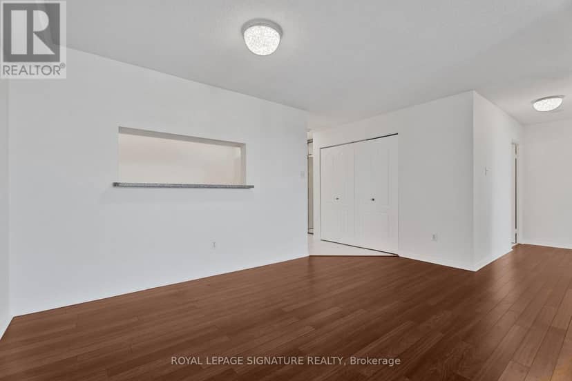 1410 - 11 Townsgate Drive — photo 7 of 34