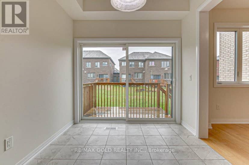 120 Huntingford Trail — photo 9 of 27