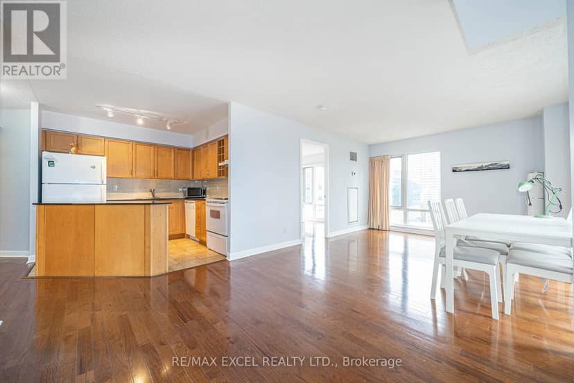 2108 - 210 Victoria Street — photo 12 of 18