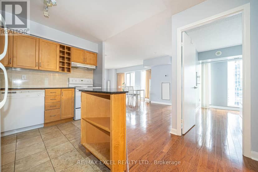2108 - 210 Victoria Street — photo 8 of 18