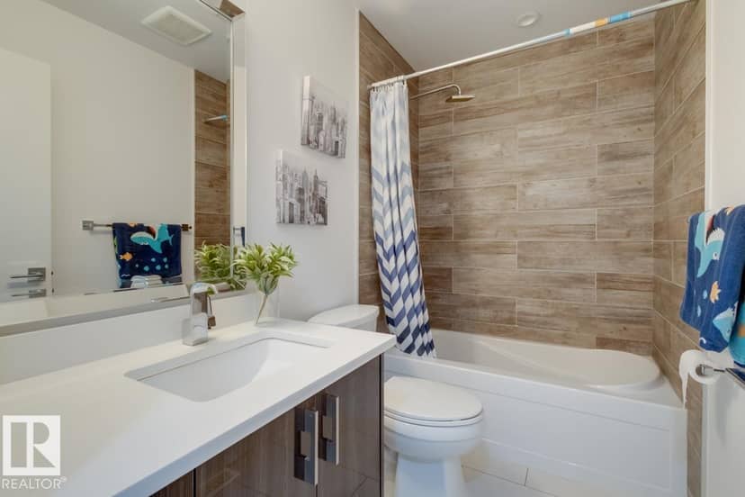 11045 85 AV NW — photo 35 of 40