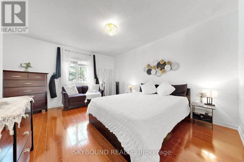 5925 Manzanillo Crescent — photo 20 of 40