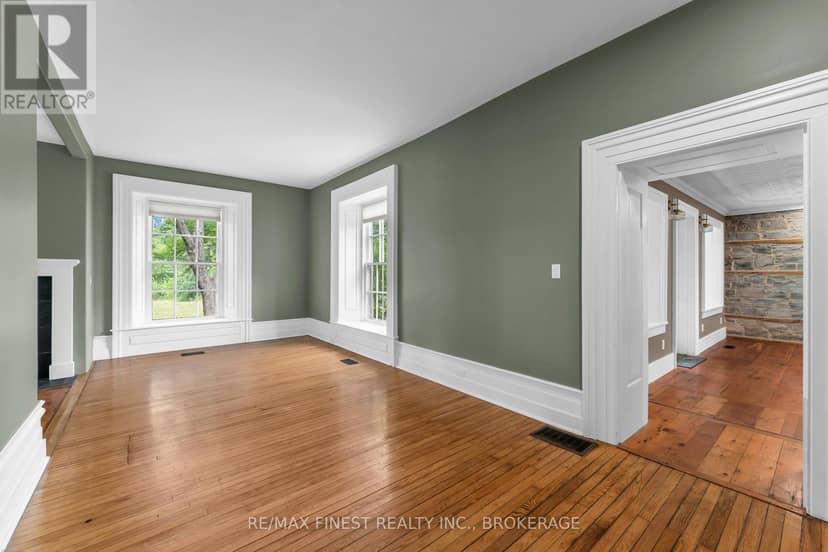 4247 Henderson Road — photo 17 of 40