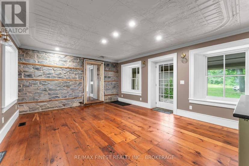 4247 Henderson Road — photo 31 of 40