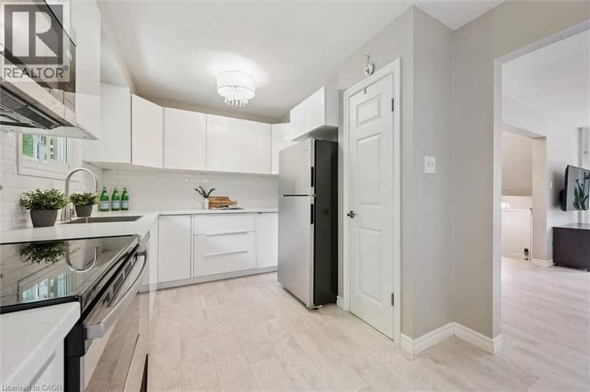 49 CEDARWOODS Crescent Unit# 53 — photo 11 of 30