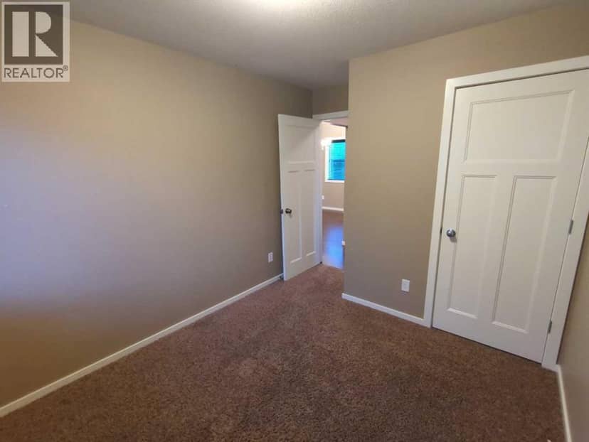 144 Mt Sundial Court W — photo 10 of 26