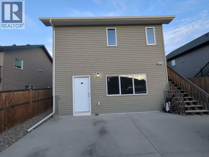 144 Mt Sundial Court W — photo 15 of 26