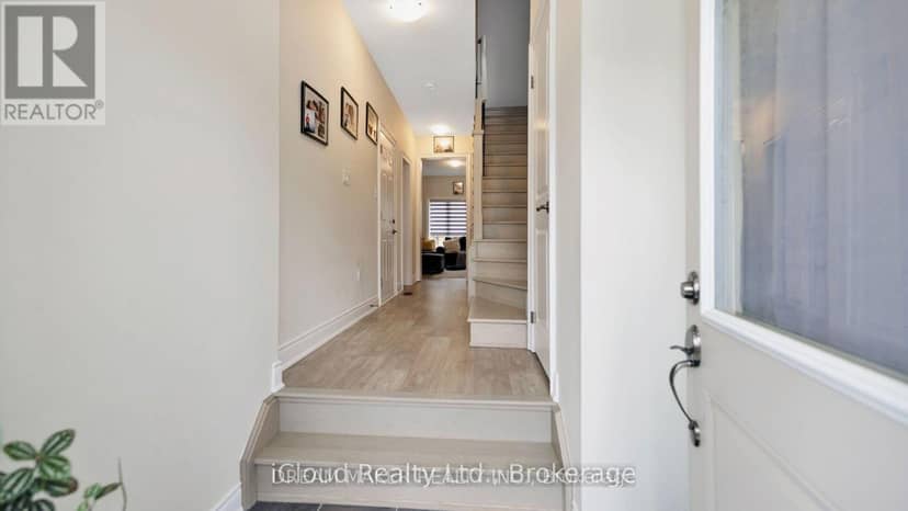 73 Lorne Thomas Place — photo 5 of 33