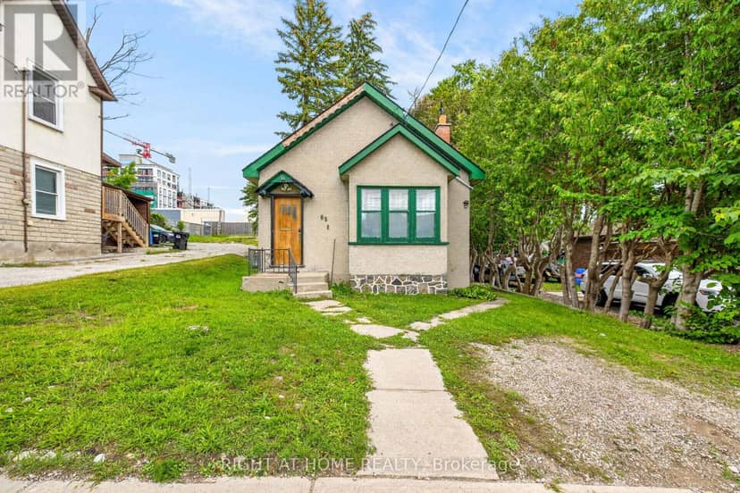 85 Maple Avenue — photo 1 of 28