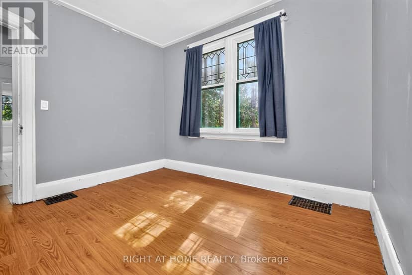 85 Maple Avenue — photo 13 of 28