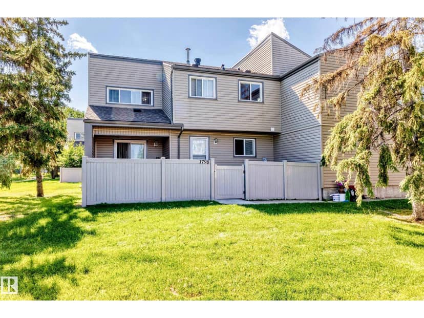 1798 Lakewood Rd S NW, Edmonton, photo 2