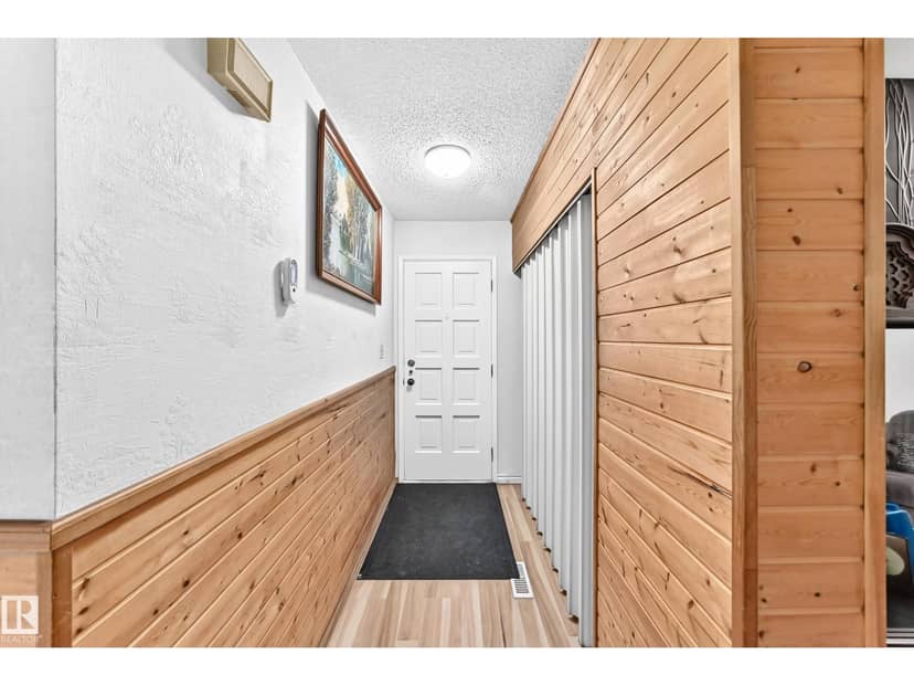 1798 Lakewood Rd S NW, Edmonton, photo 5