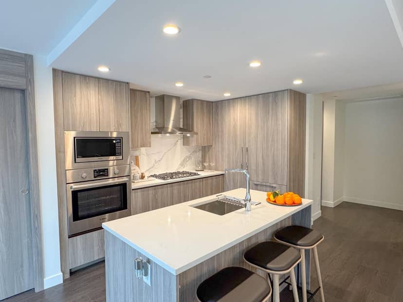 TH4 13778 100 AVENUE, Surrey, photo 4