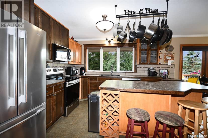 340 Johnson AVENUE — photo 6 of 40