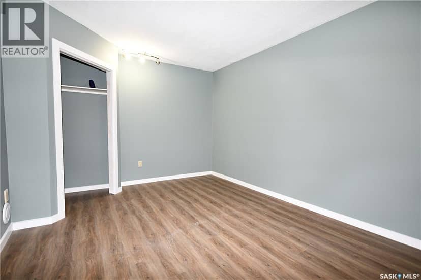 340 Johnson AVENUE — photo 27 of 40