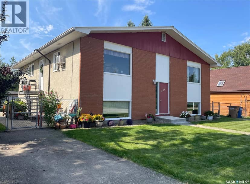 110 7th AVENUE S, Big River