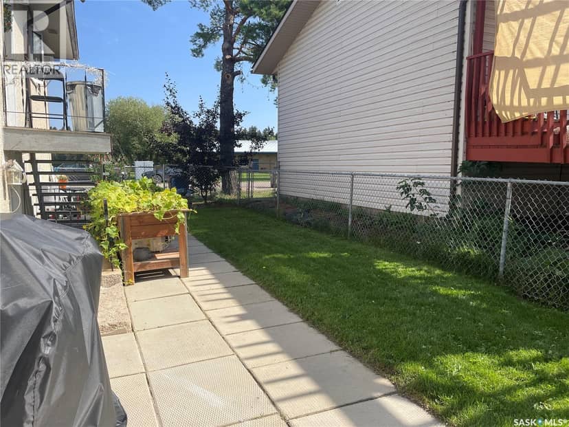 110 7th AVENUE S, Big River, photo 3