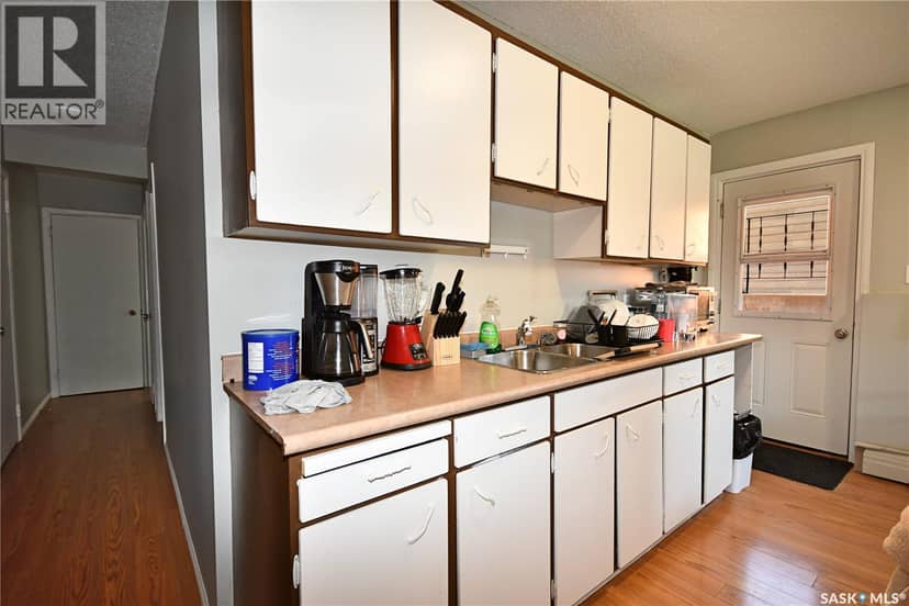 110 7th AVENUE S — photo 32 of 38