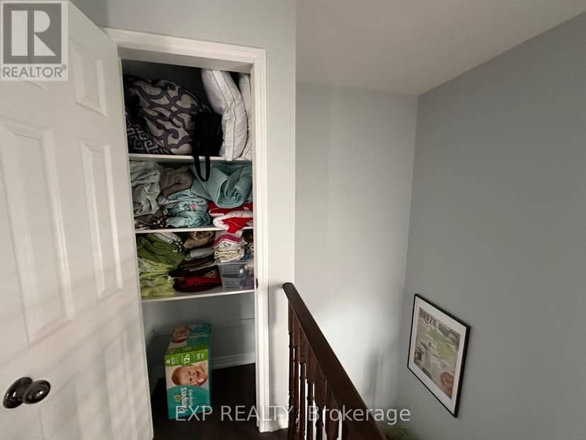 8660 Dogwood Crescent — photo 13 of 40