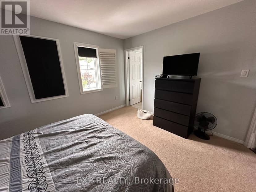 8660 Dogwood Crescent — photo 16 of 40