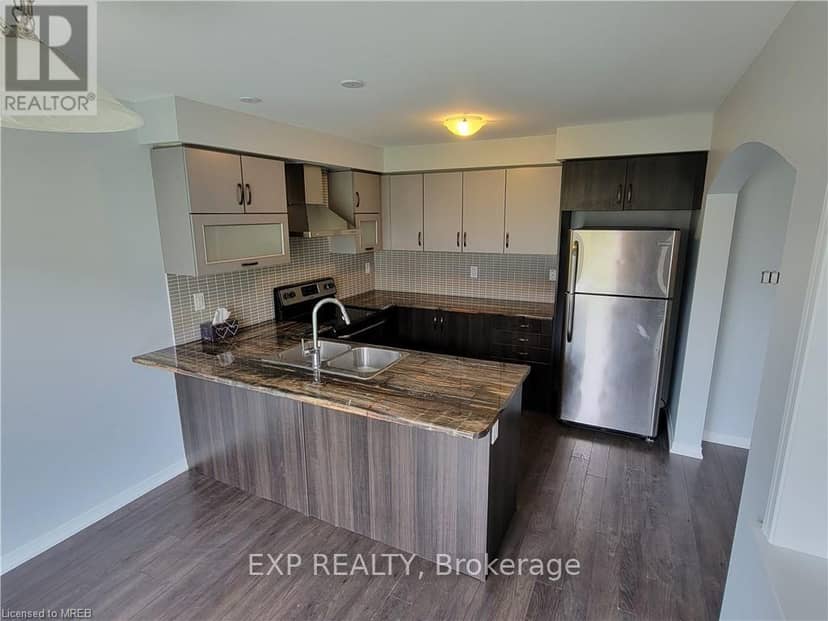 8660 Dogwood Crescent — photo 37 of 40