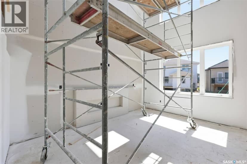 390 Sharma CRESCENT — photo 8 of 40