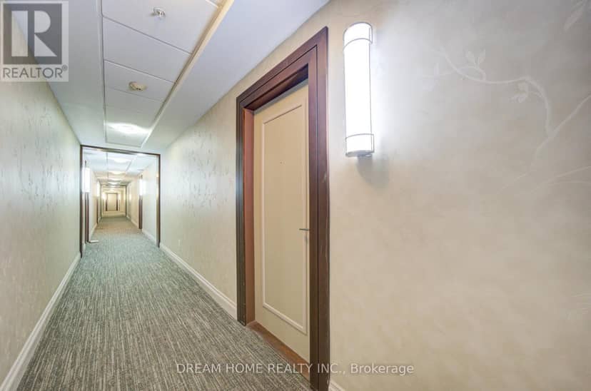 322 - 2396 Major Mackenzie Drive — photo 23 of 40