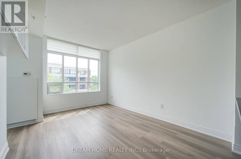 322 - 2396 Major Mackenzie Drive — photo 32 of 40