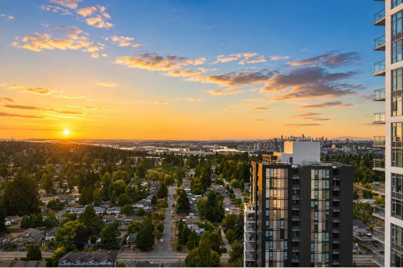 3602 13325 102A AVENUE, Surrey, photo 2