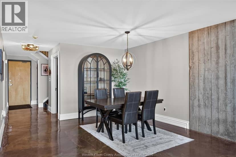 2175 Wyandotte STREET East Unit# 301 — photo 8 of 40