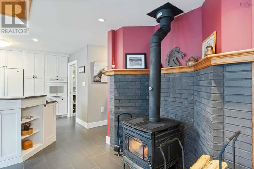 822 Cleveland Road — photo 13 of 40