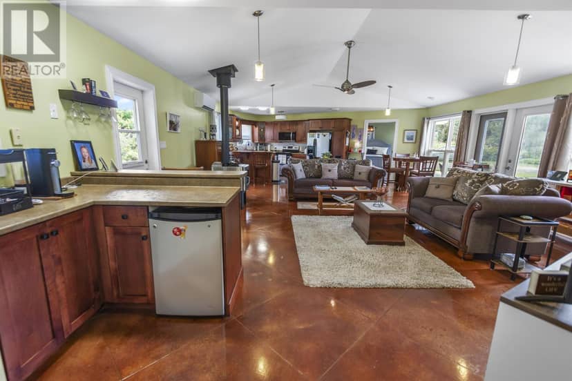 854 Monaghan Road — photo 9 of 33