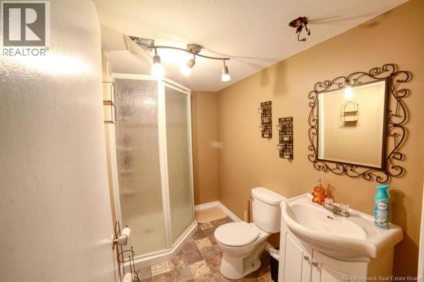 838 Helen Street — photo 18 of 20