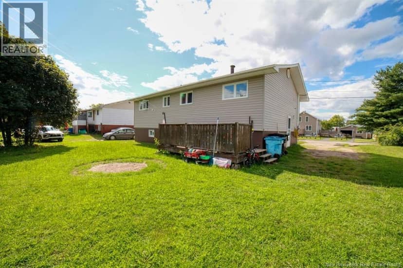 838 Helen Street — photo 4 of 20