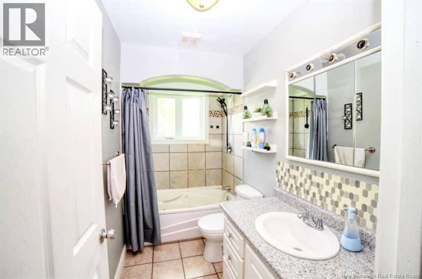 838 Helen Street — photo 7 of 20