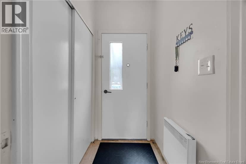 96 Woodward Avenue — photo 2 of 29